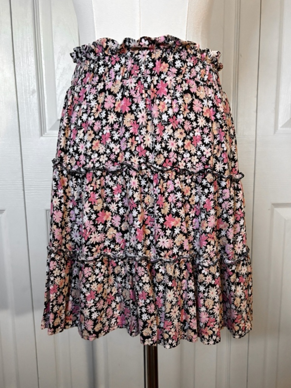 Wild Fable Pink Floral Mini Skirt Size XS